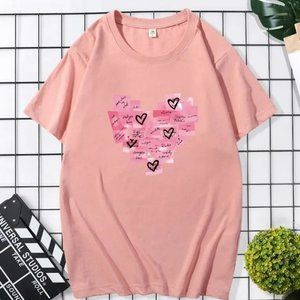 Short sleeve with heart pattern